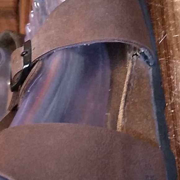 Birkenstock 9 to 9.5 sandals - Picture 7 of 8